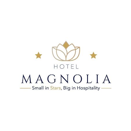 Hotel Magnolia ألبينغا المظهر الخارجي الصورة
