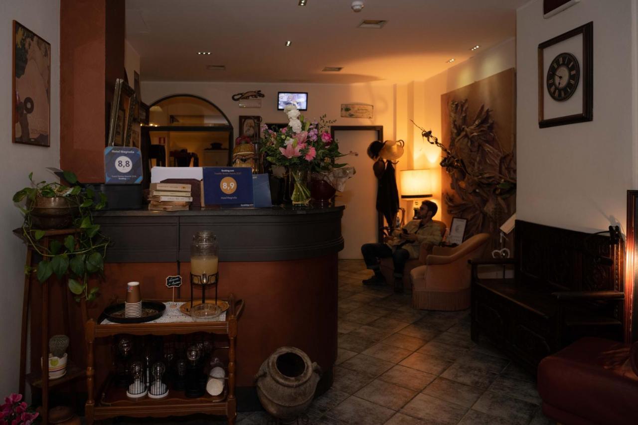 Hotel Magnolia ألبينغا المظهر الخارجي الصورة