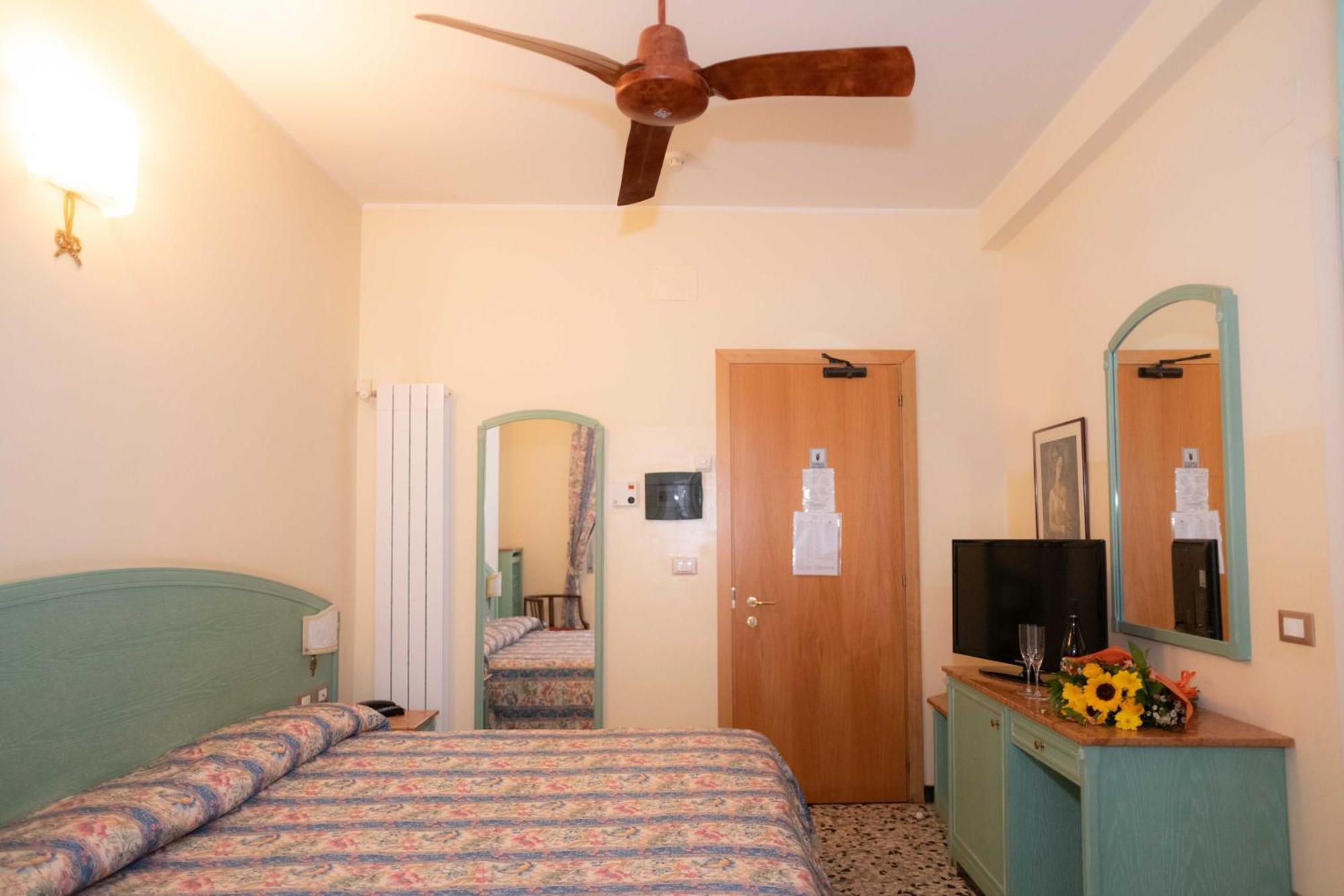 Hotel Magnolia ألبينغا المظهر الخارجي الصورة